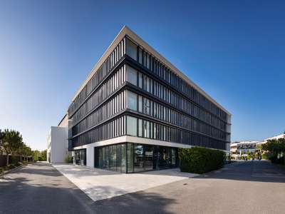 Vente murs immeuble mixte de 1324m² à Gap centre