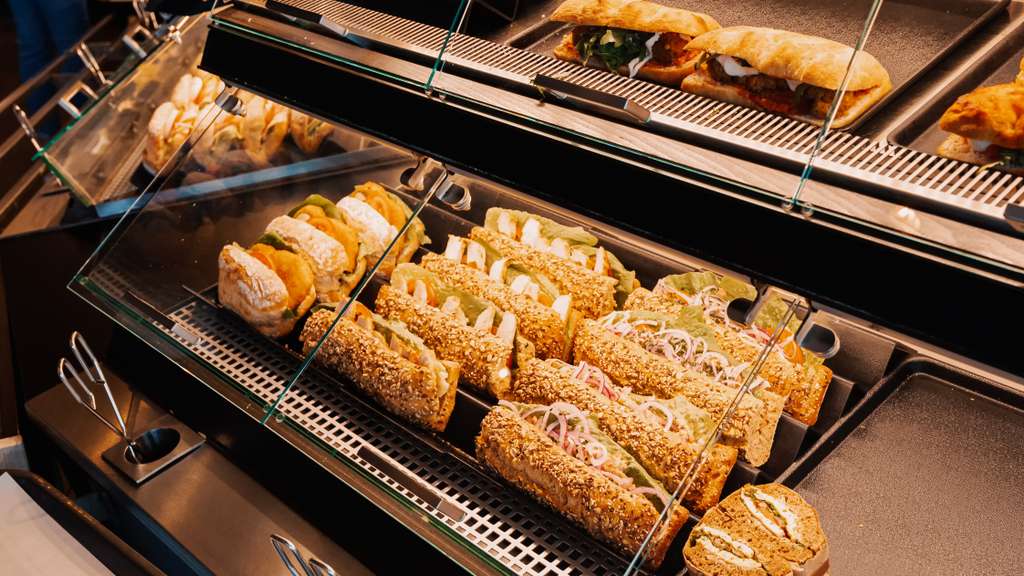 Vente sandwicherie saladerie du midi ouvert 5j7