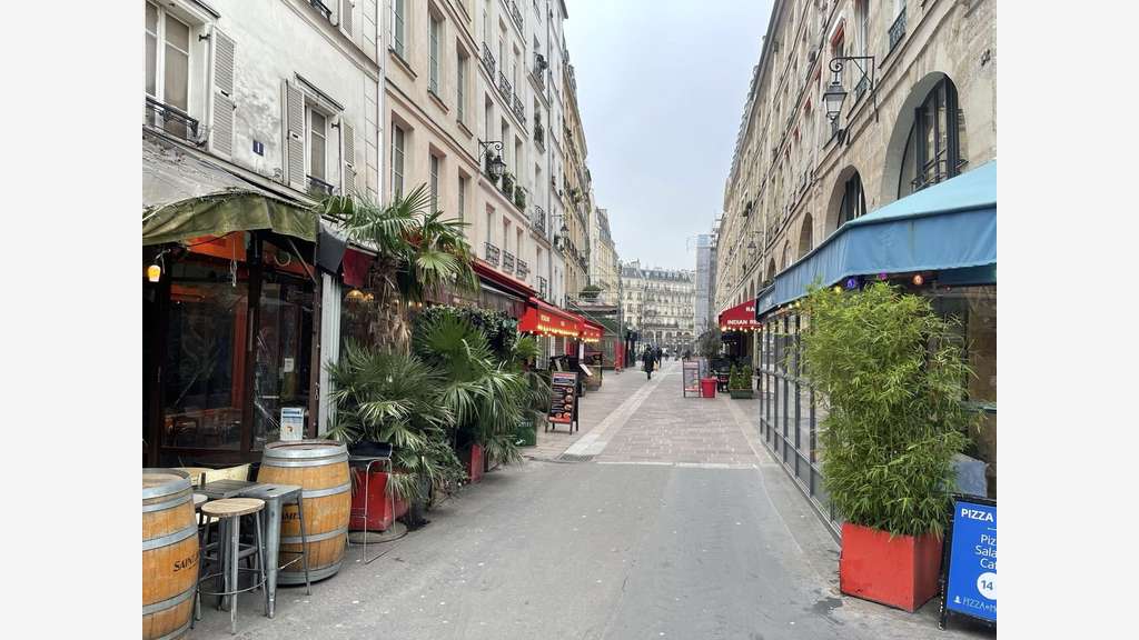 Cède restaurant 140 couverts + terrasse 46 à Paris
