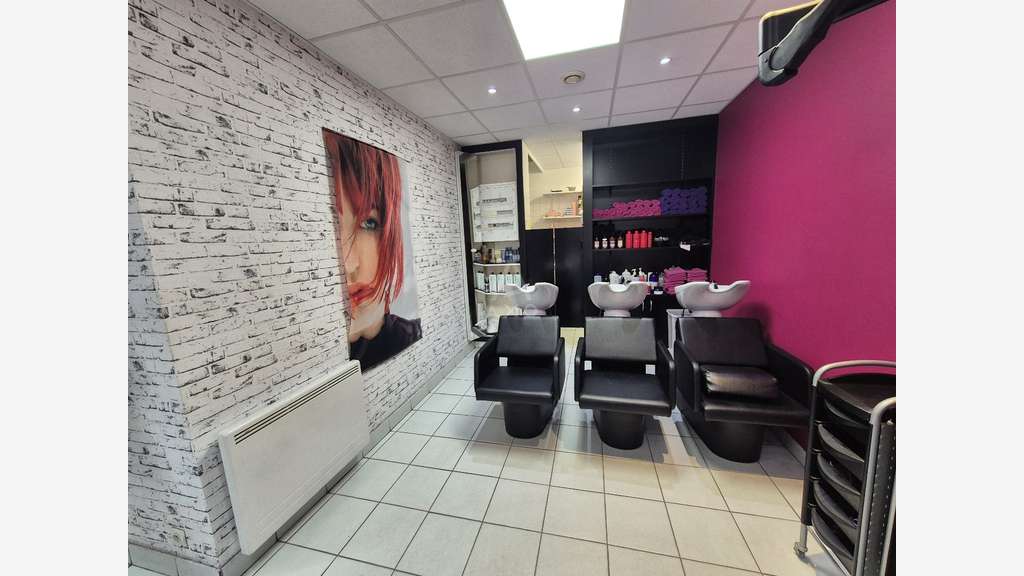 A vendre salon de coiffure idéalement situé Caen