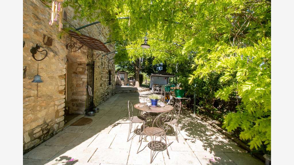 Vente  ancienne ferme du XVIIème Parc du Luberon