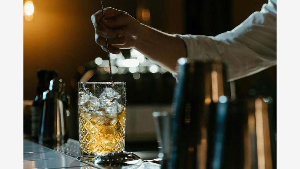 Bar restaurant