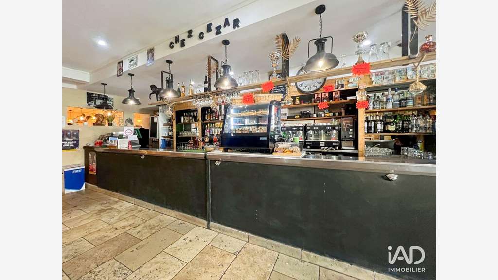 Bar brasserie à Arles