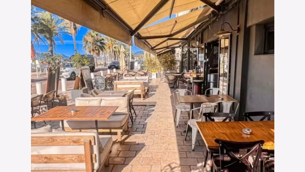 A céder superbe brasserie de caractère à Cannes