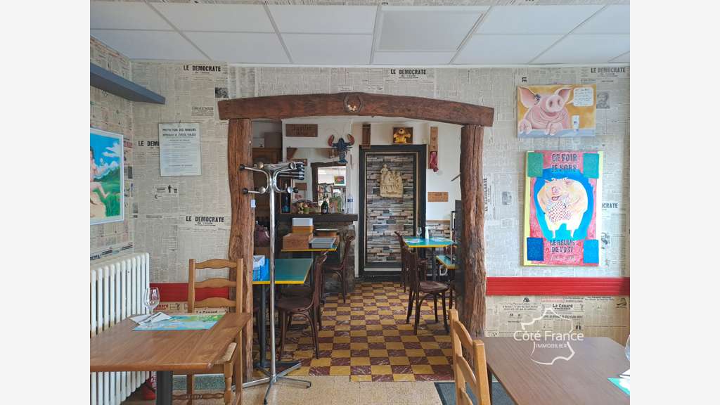 Cède restaurant/maison grand parking dept Aisne