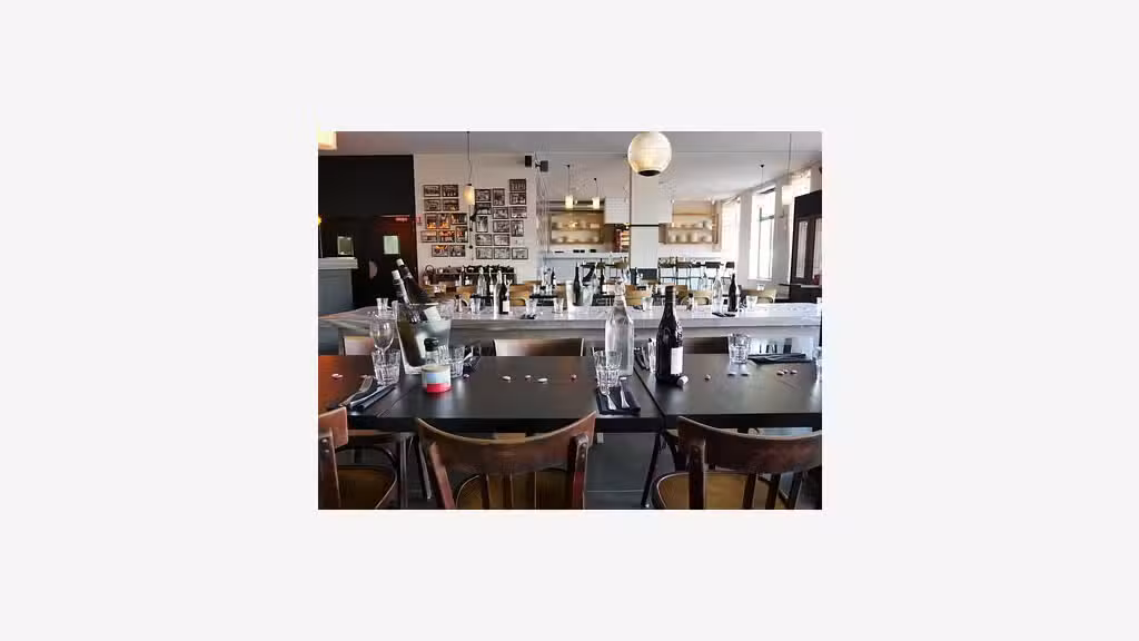 Cède brasserie licence IV face au port du Cotentin