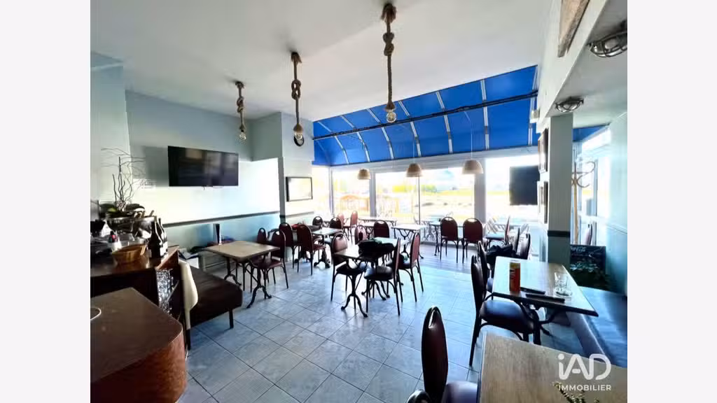 Vente bar brasserie sur la marina à Deauville