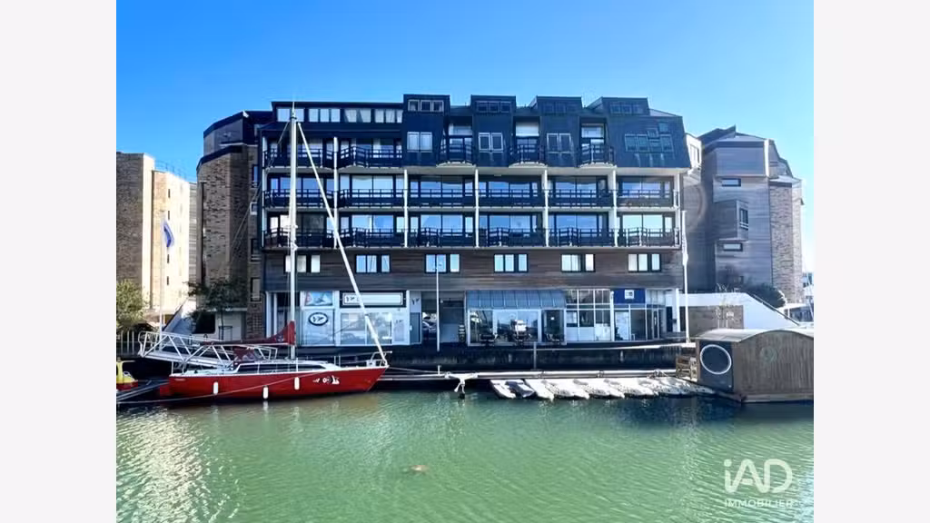 Vente bar brasserie sur la marina à Deauville