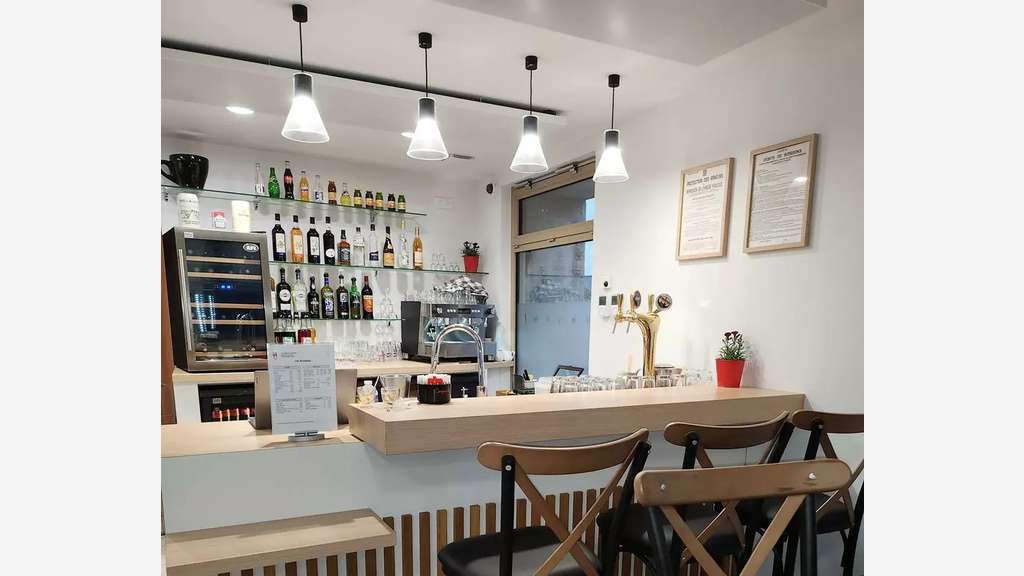 A vendre bar tabac restaurant à Fresnay l'Evêque