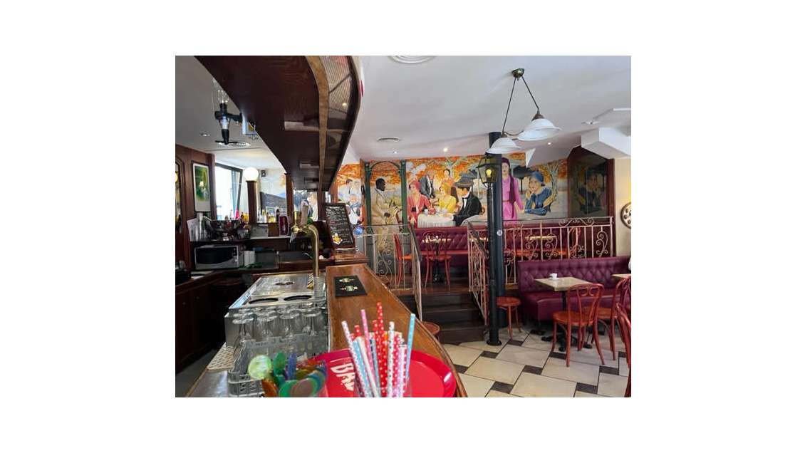 RARE Vente superbe café (lic iv) top N°1 à Gap