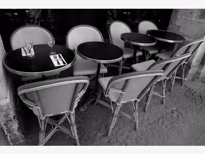 Vente cave à vin petite restauration à La Rochelle