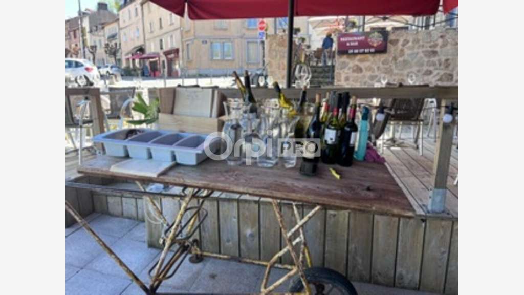 Vente bar restaurant les pieds dans l'eau Limoges