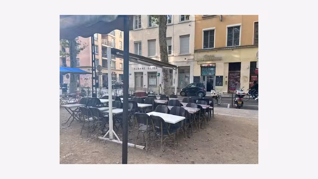 AV bar Pur 25m² à Lyon secteur Croix Rousse