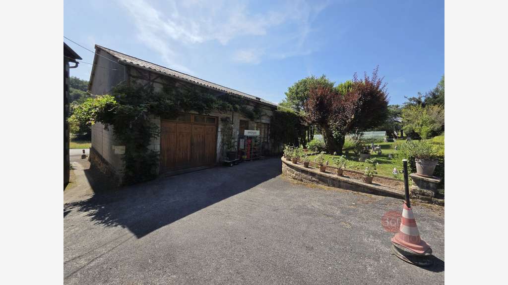 A vendre murs + lic IV Tabac à Marcillac-la-Croze