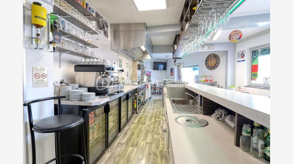 A vendre bar Tabac FDJ PMU à Crillon centre