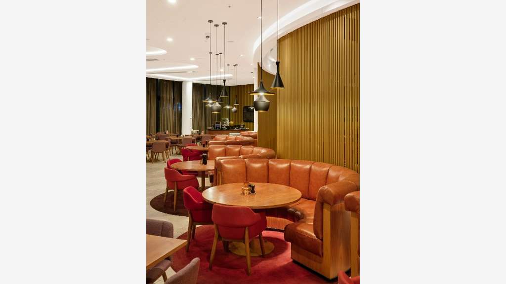 BRASSERIE FACE À LA DEÛLE – 150 M² – 100 PLACES +