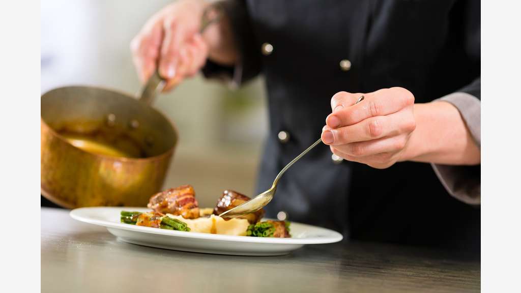 Vente restaurant licence 4 sur 2 angles à Paris 19