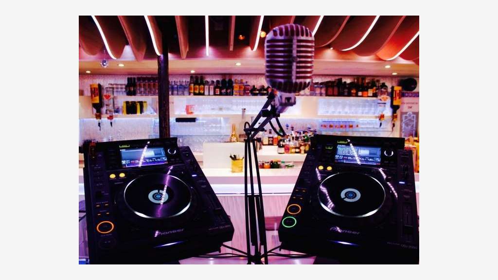 Vente bar club à Paris 75001 quartier des Halles