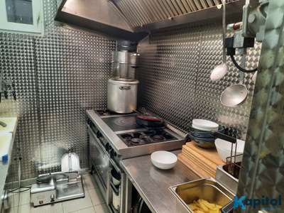 Vente brasserie avec studio Paris 18e petit loyer