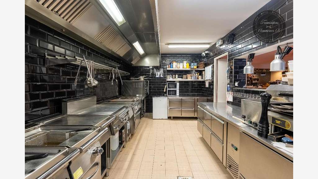 Vente belle brasserie lic 3 village dynamique 66