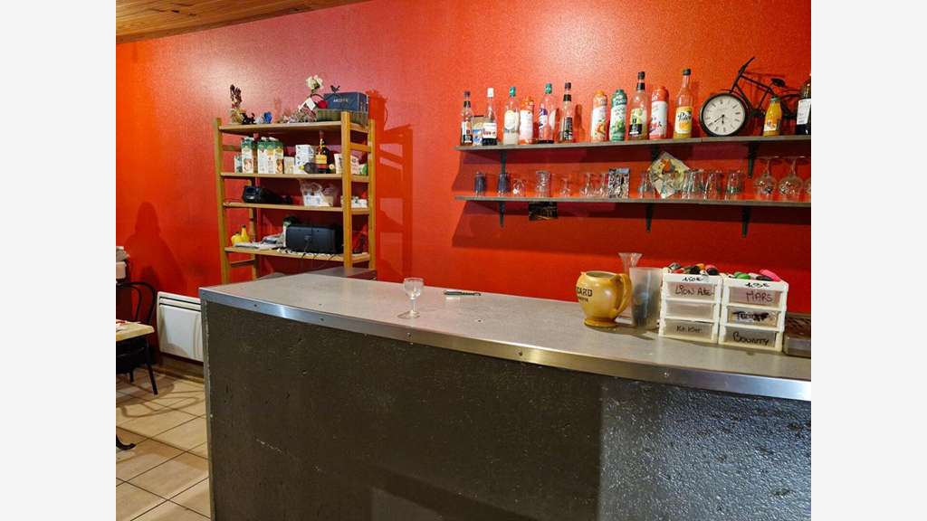 Vente bar avec terrasse licence 4 à Roanne 42300