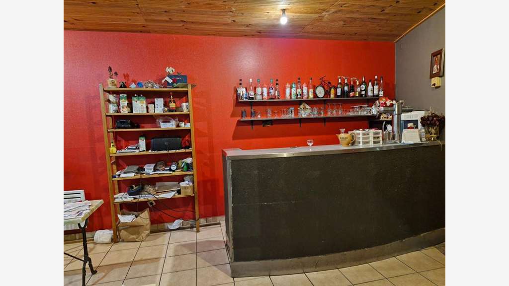 Vente bar avec terrasse licence 4 à Roanne 42300