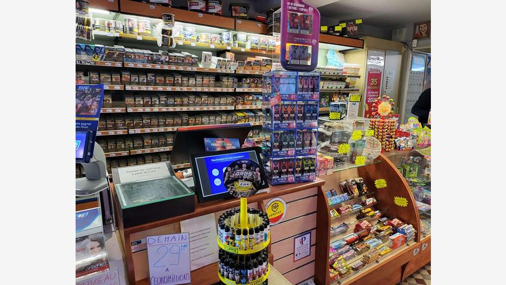 Vente bar tabac avec appartement Sablé sur Sarthe