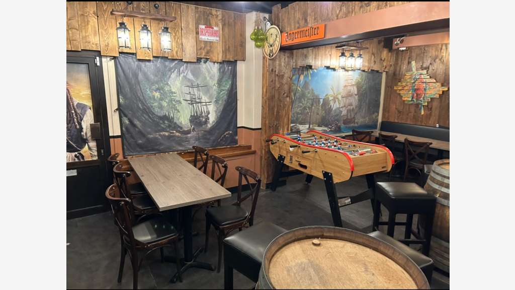 Cession bar à thème centre St-Hilaire-Du-Harcouet