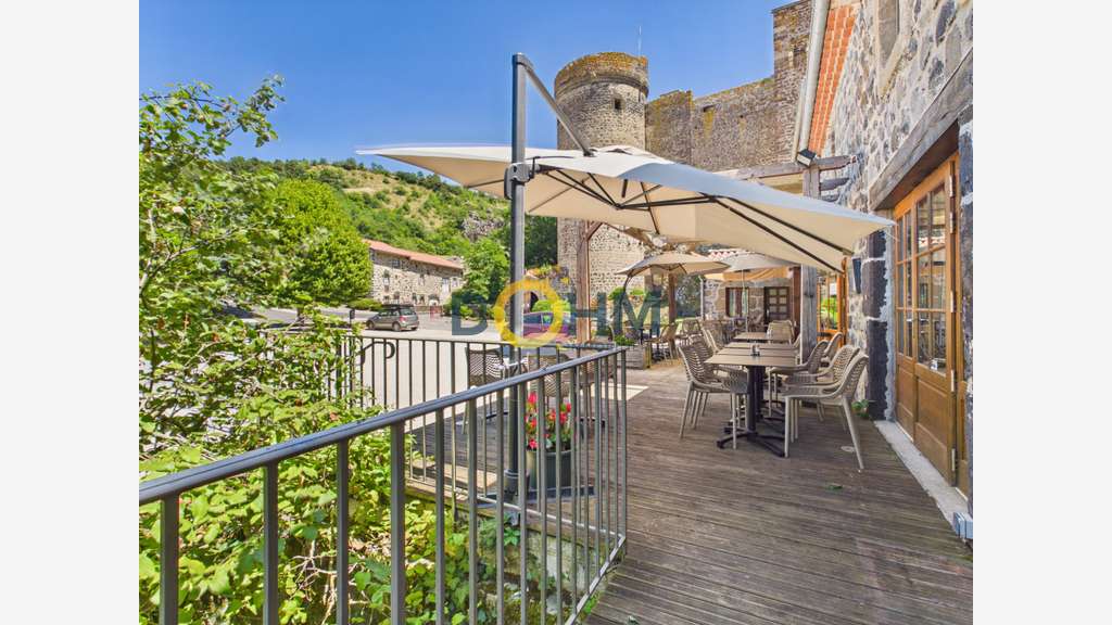 Vente restaurant bar hôtel de charme à St Vidal