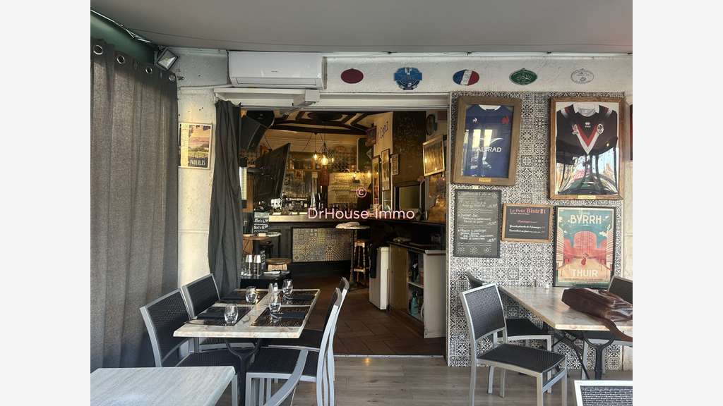 Vente restaurant avec terrasse au centre de Thuir