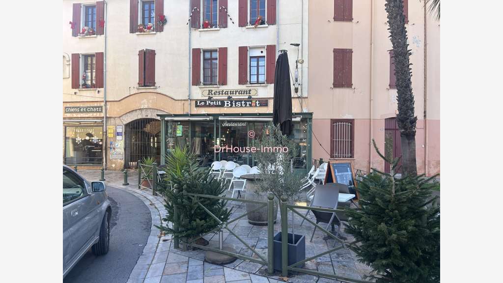 Vente restaurant avec terrasse au centre de Thuir