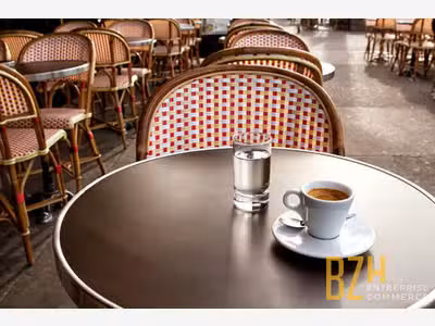 Bar brasserie dans cité de caractère à Vannes