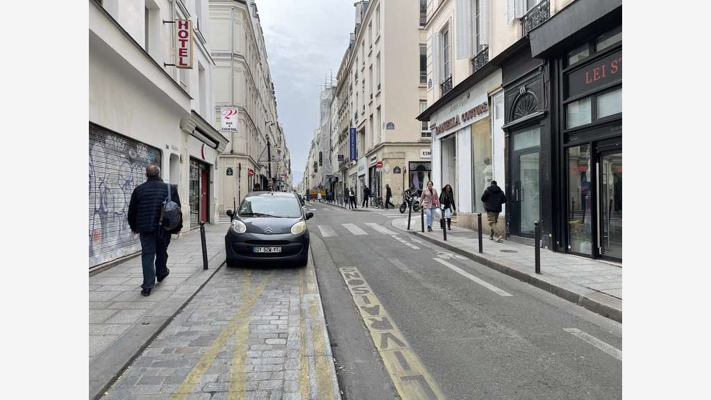 Vente bar licence IV petite restauration à Paris 2