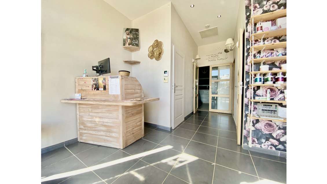 Vente FDC bar à ongles à Saint Sorlin en Valloire