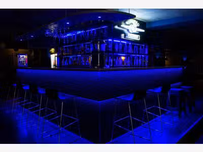 AV bar L4 emplacement n° 1 à Paris