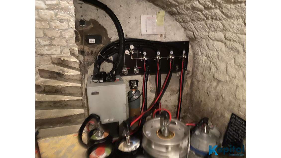 Vente bar restaurant licence 4 à Paris 75011