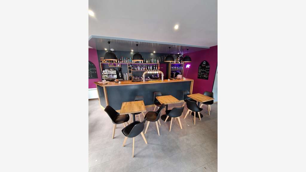 Vente bar snack centre ville avec terrasse à Flers