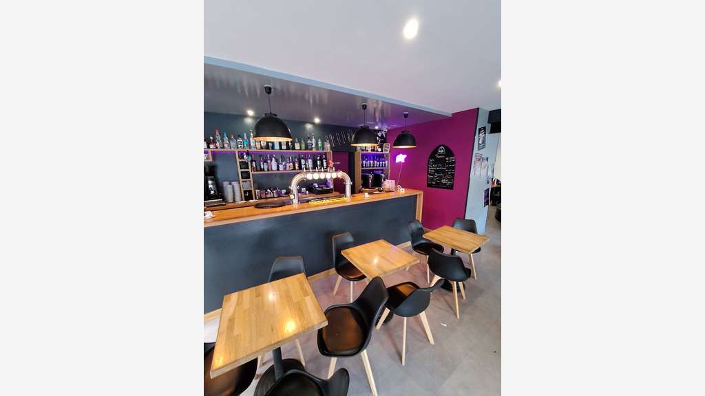 Vente bar snack centre ville avec terrasse à Flers