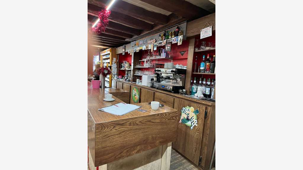 Vente bar Tabac FDJ en centre ville proche Angers