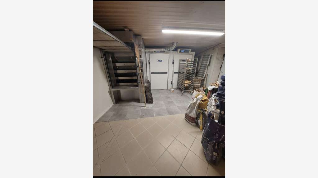 AV belle boulangerie dans  bourg très dynamique 56
