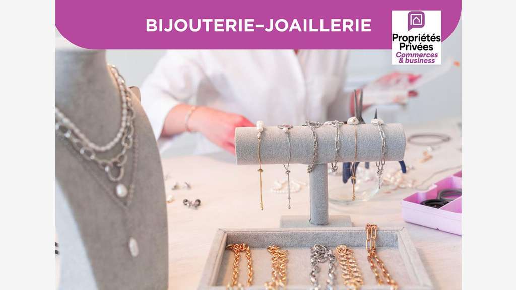 Vente très belle bijouterie horlogerie dans Jura