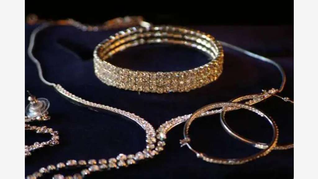 Vente très belle bijouterie horlogerie dans Jura