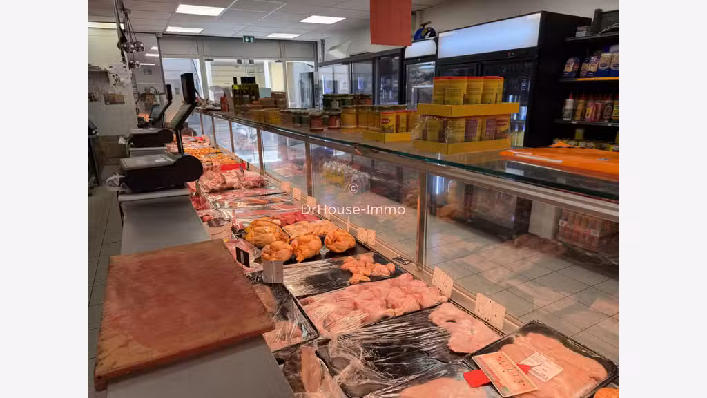 Vente FDC boucherie dans rue commerçante de Cagnes