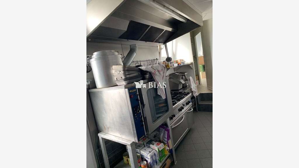 Vente boucherie charcuterie sur rond point  22
