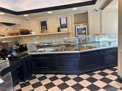 AV boulangerie d'angle dans beau quartier de Nice