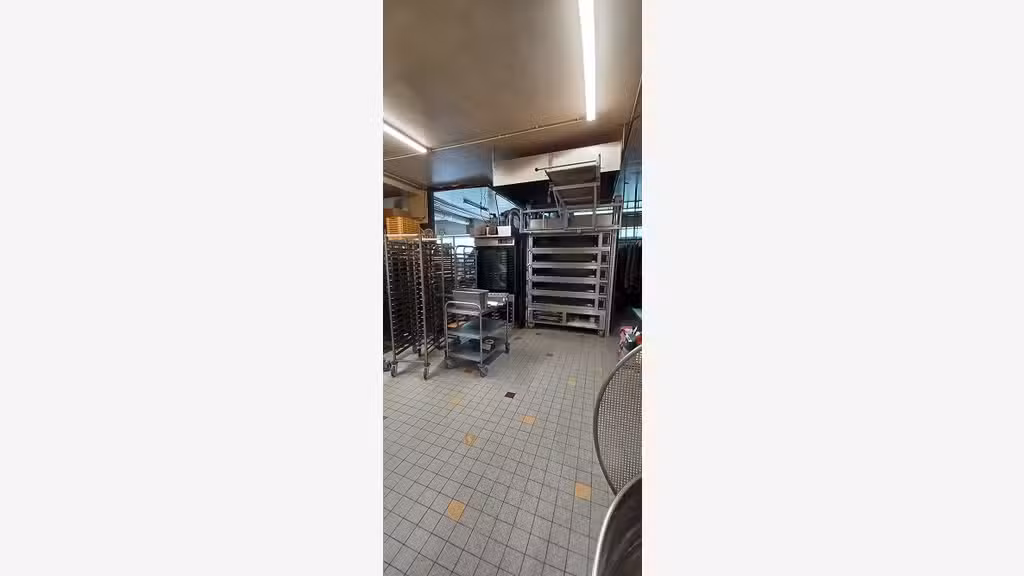 AV boulangerie quartier vivant c. commercial Isère