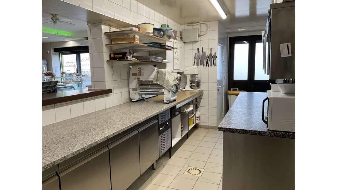 Vente boul./snacking, axe passant, parking, Allier