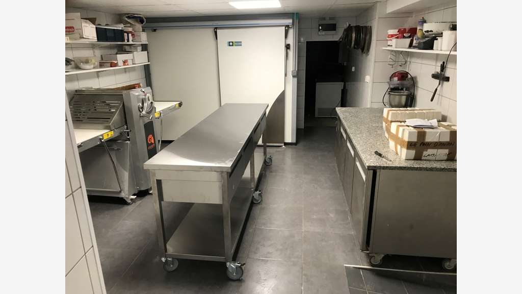 Vente boulangerie, village 3 000 habitants (07)