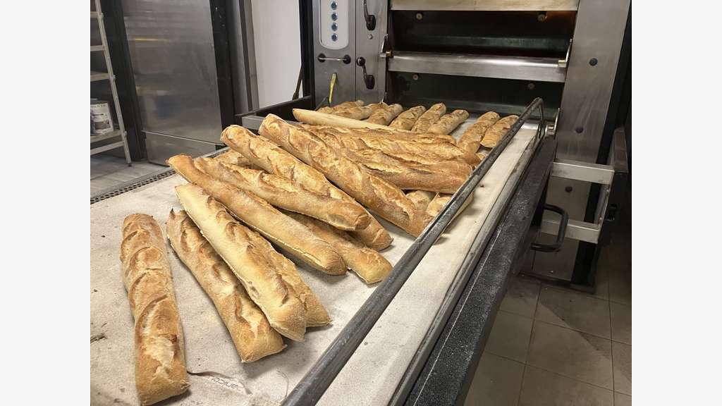 Vente boulangerie Est-BdR belle clientèle Rentable