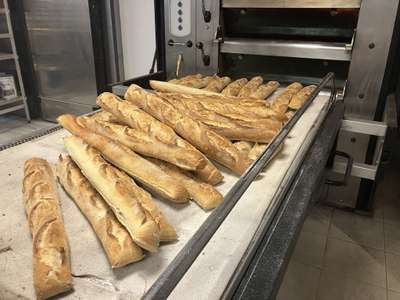 Vente boulangerie Est-BdR belle clientèle Rentable
